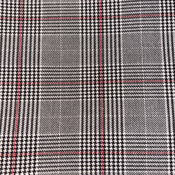 Women’s mid- to high-rise cropped plaid pull-on pants - Picture 8 of 8